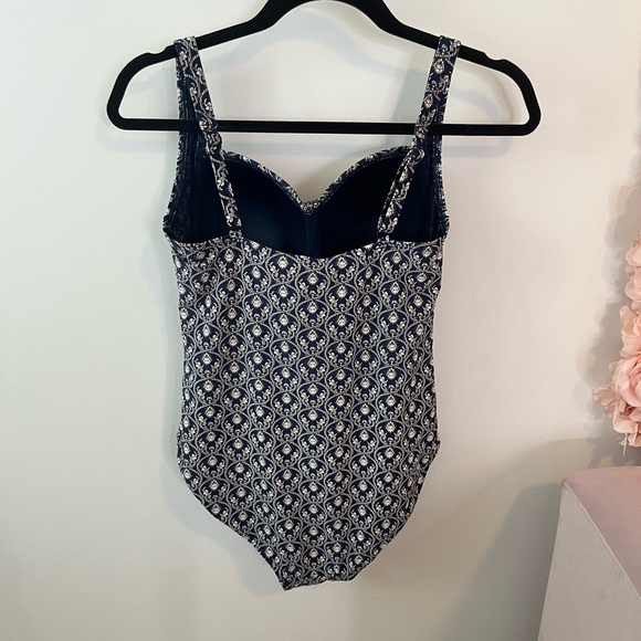 ONE PIECE PADDED SWIM SUIT - Picture 3 of 3